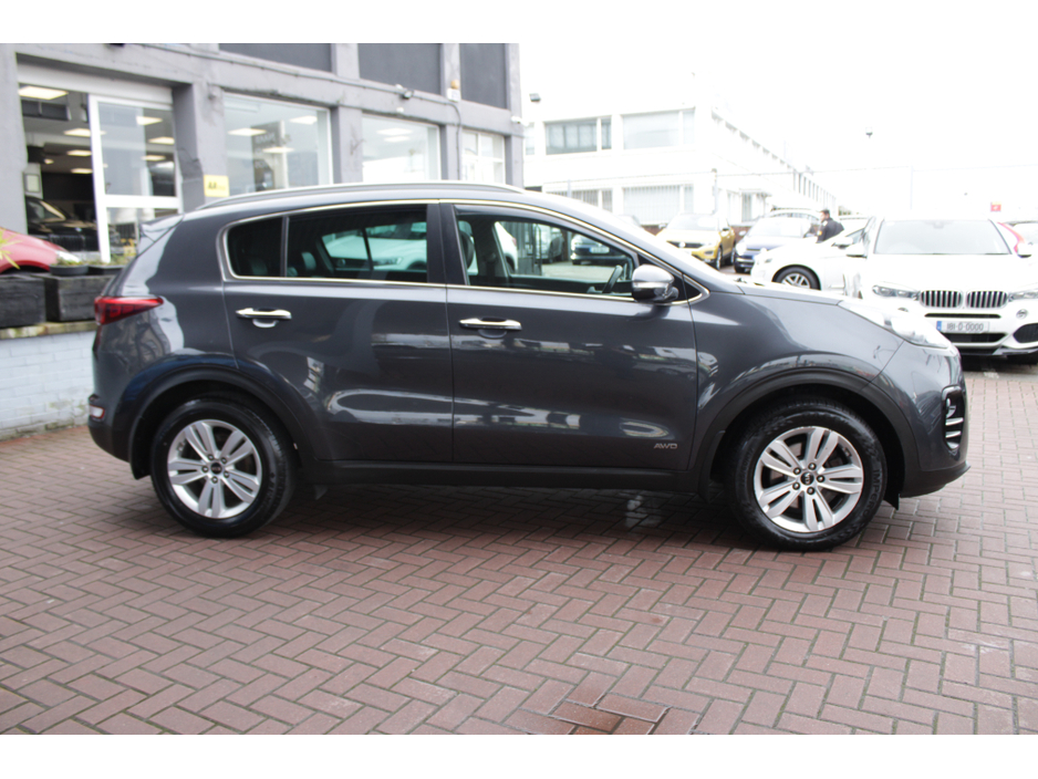 2016 Kia Sportage - image 3