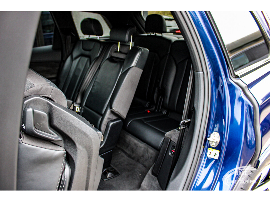 2020 Audi Q7 - image 38