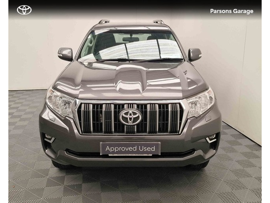 2023 Toyota Landcruiser - image 5