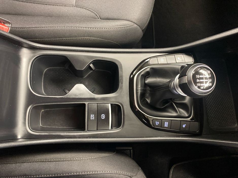 2022 Hyundai Tucson - image 17