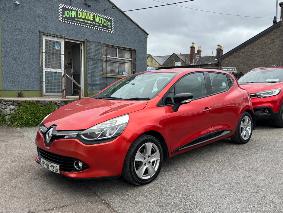 2016 Renault Clio - image 6