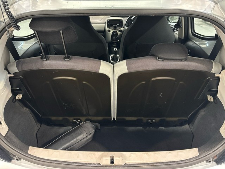 2017 Toyota Aygo 1.0 5DR X-PLAY €8,750