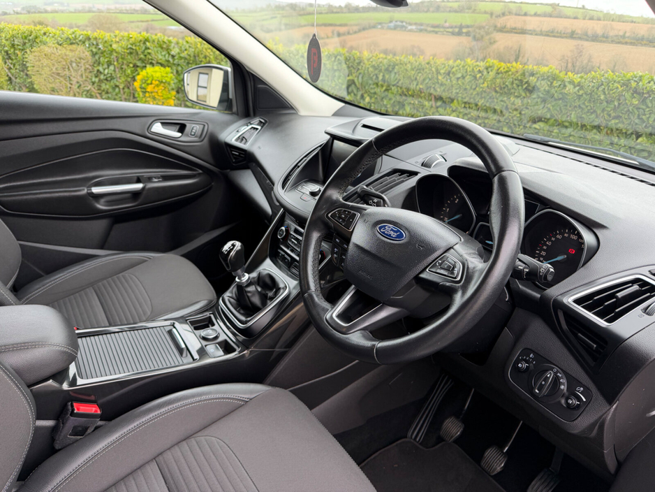 2018 Ford Kuga - image 11