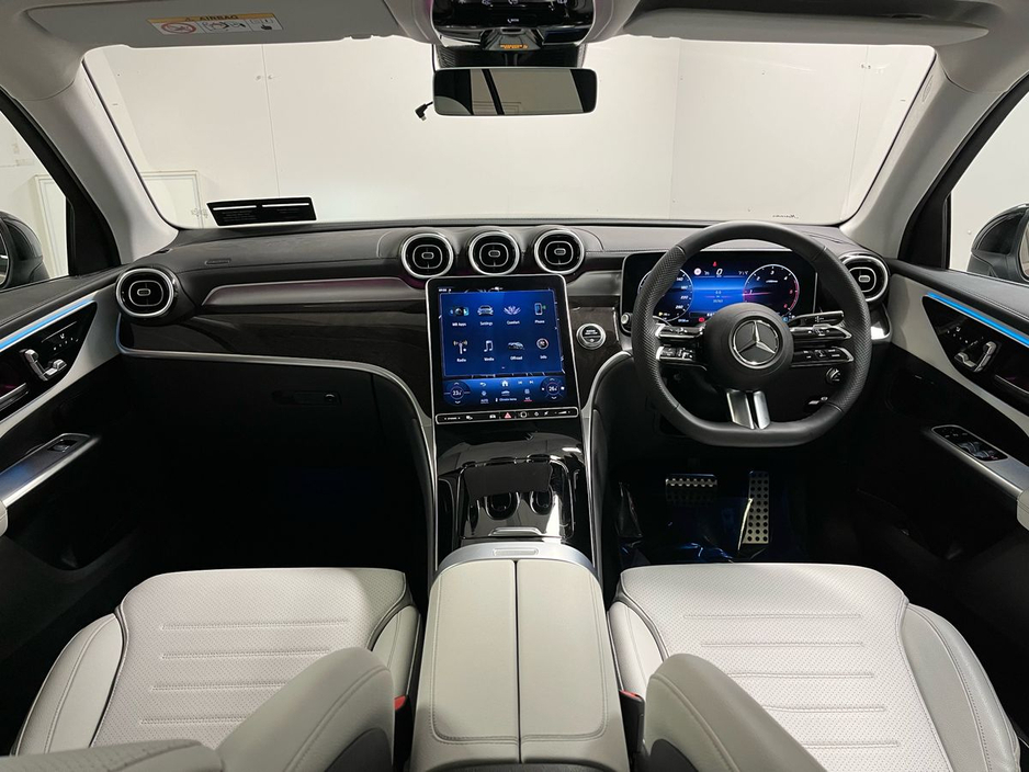 2023 Mercedes-Benz GLC Class 220d AMG 4Matic - 19 Inch Alloys - Reversing Camera - Ambient Lighting - Sat Nav - Climate Control - Electric Heated Memory Seats - Cruise Control - Apple CarPlay/Android Auto