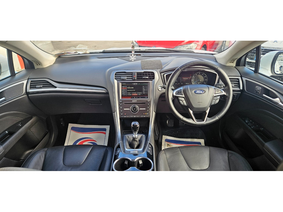 2016 Ford Mondeo - image 22