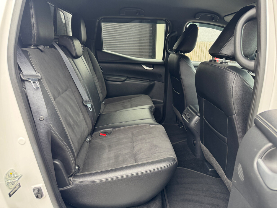 2019 Mercedes-Benz X Class - image 16