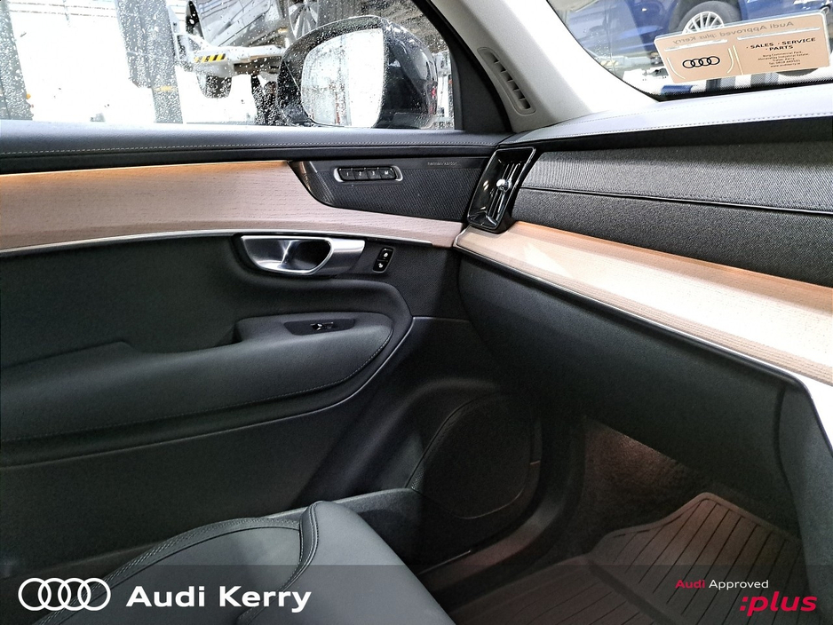 2025 Volvo XC90 - image 19