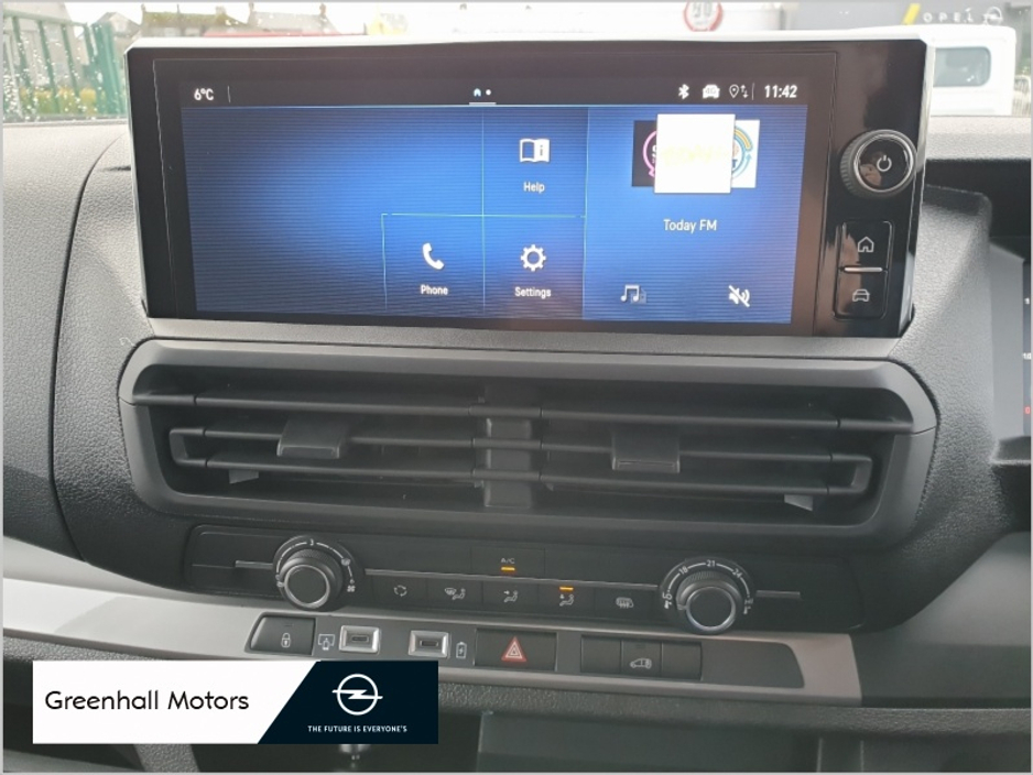 2026 Opel Vivaro - image 17