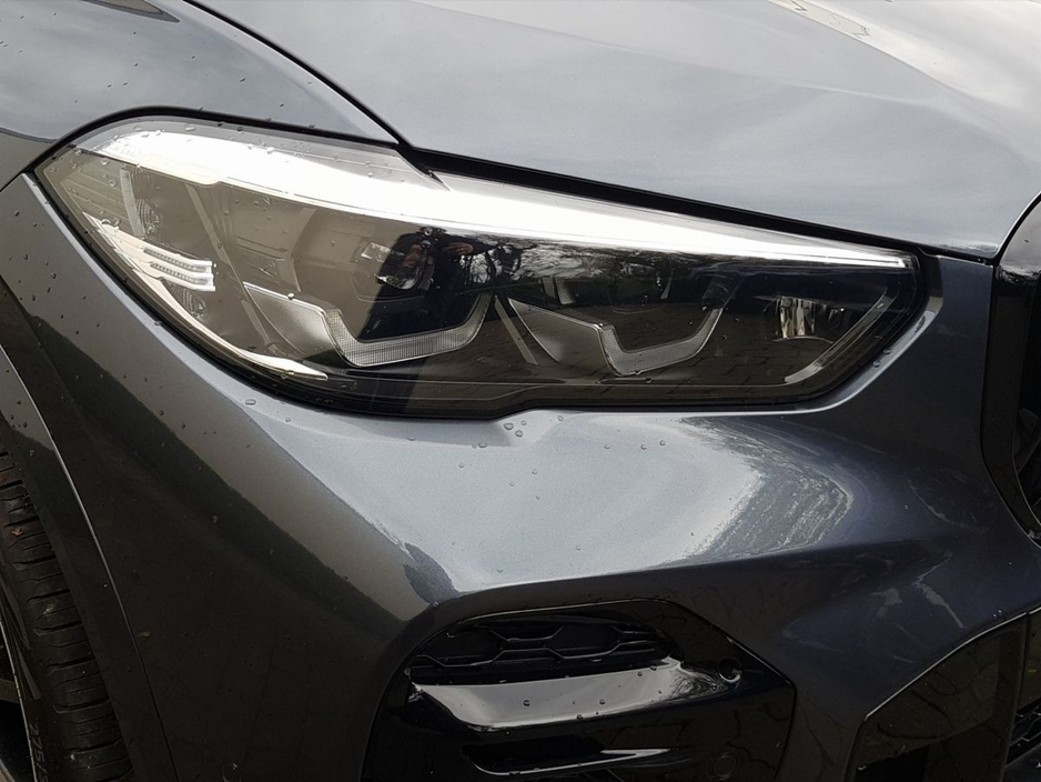 2022 BMW X5 - image 19