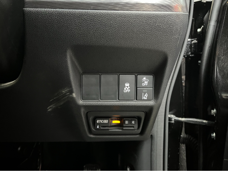 2020 Honda Stepwagon €28950 2020 HONDA STEPWAGON EHEV G SPADA SENSING 2.0 AUTOMATIC / CRUISE CONTROL / REVERSE CAMERA / AUTOMATIC DOORS / 7 SEATS €28,950