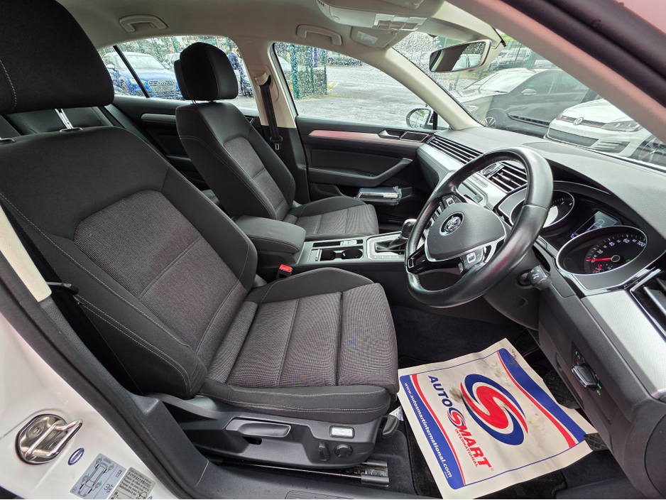 2016 Volkswagen Passat SALOON 1.4 TSI HIGHLINE ELECTRIC SEATS  SAT-NAV REV CAMERA BLIND-SPOT CARPLAY ANDROID AUTO €16,500