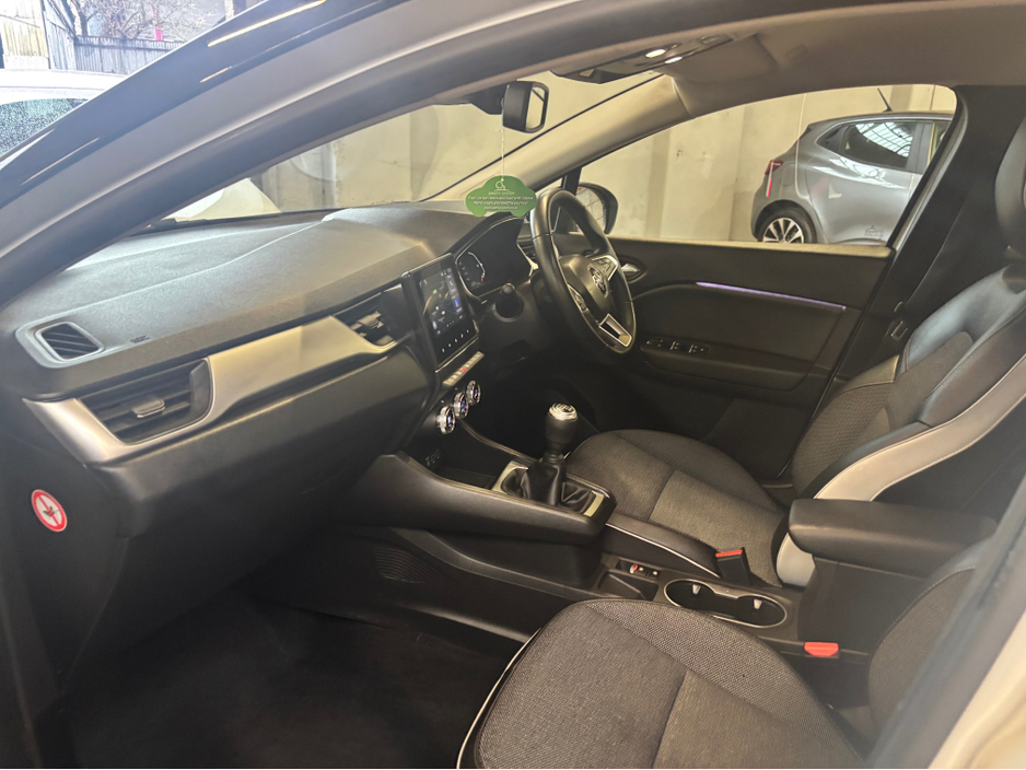 2023 Renault Captur TECHNO TCE 90 MY23 5DR €18,499