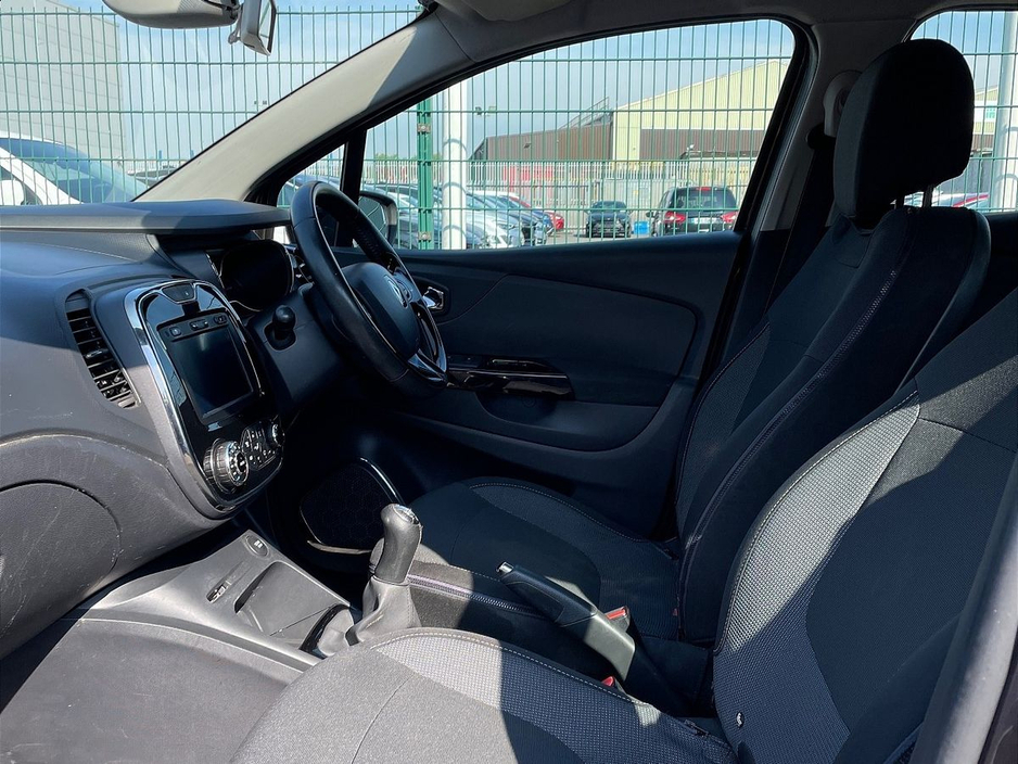 2014 Renault Captur dCi 90 S&S INTENSE €5,950