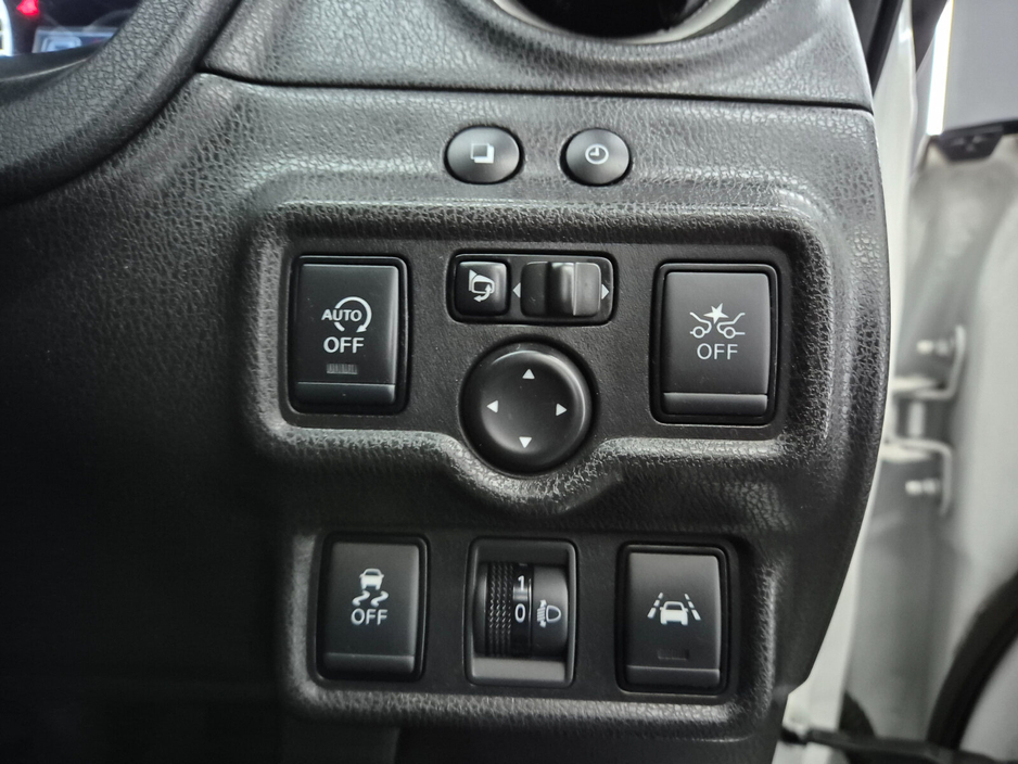 2016 Nissan Note - image 14