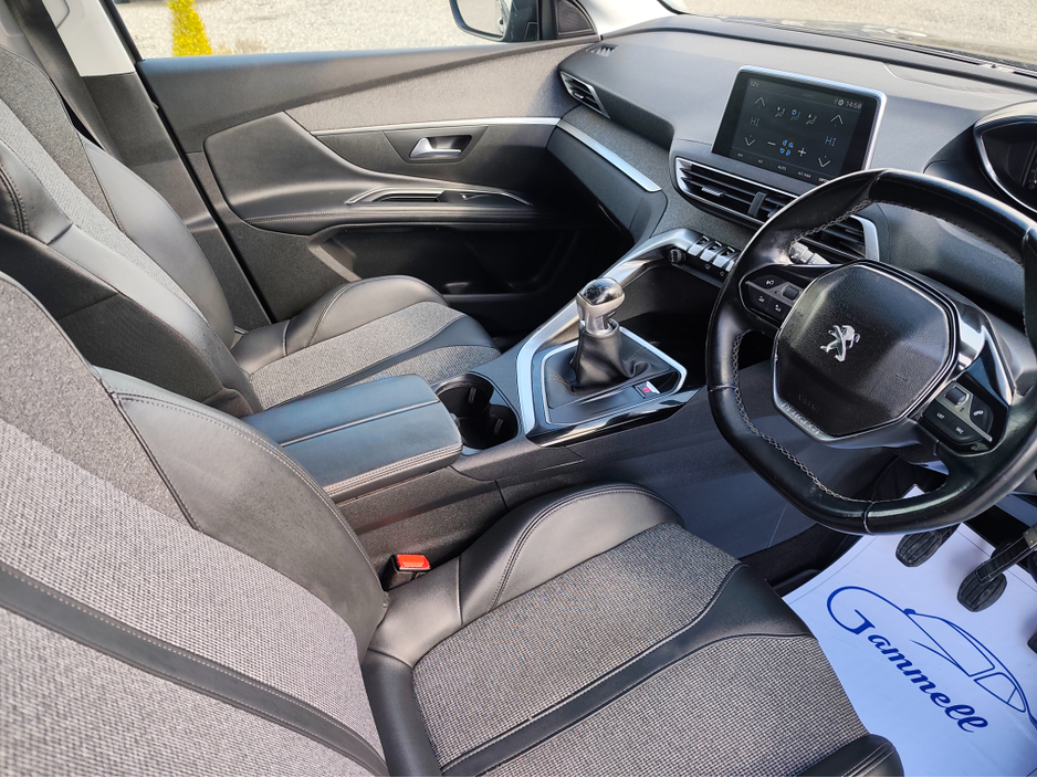 2019 Peugeot 5008 - image 6