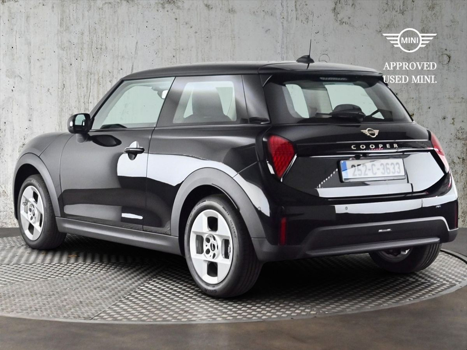2025 MINI Hatch Cooper C 3 Door €39,900