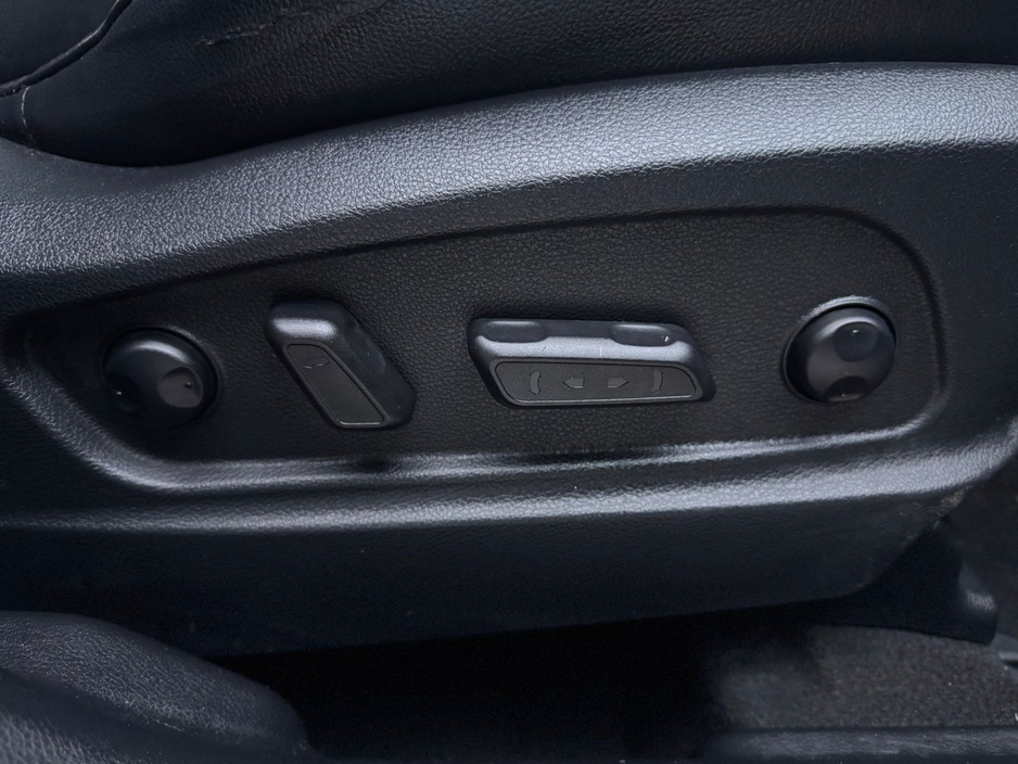 2017 Kia Carens OR RONDO PLATINUM PE 5DR €12,800