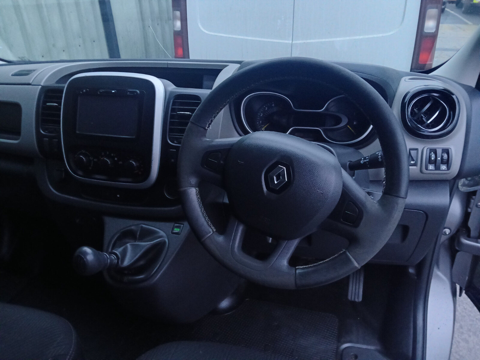 2015 Renault Trafic  €12,000
