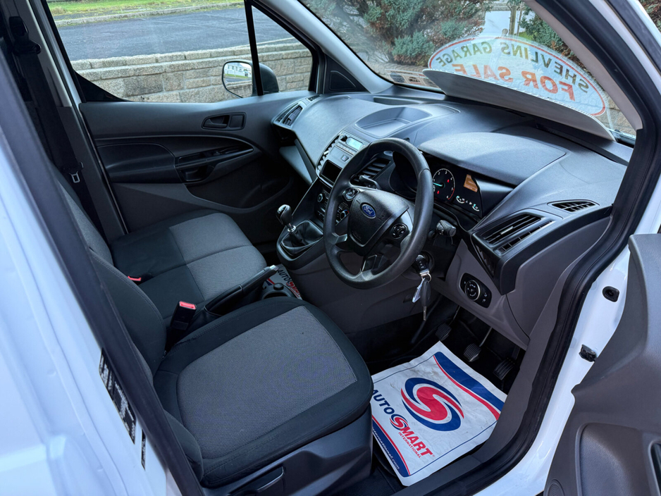 2022 Ford Transit Connect  €14,995