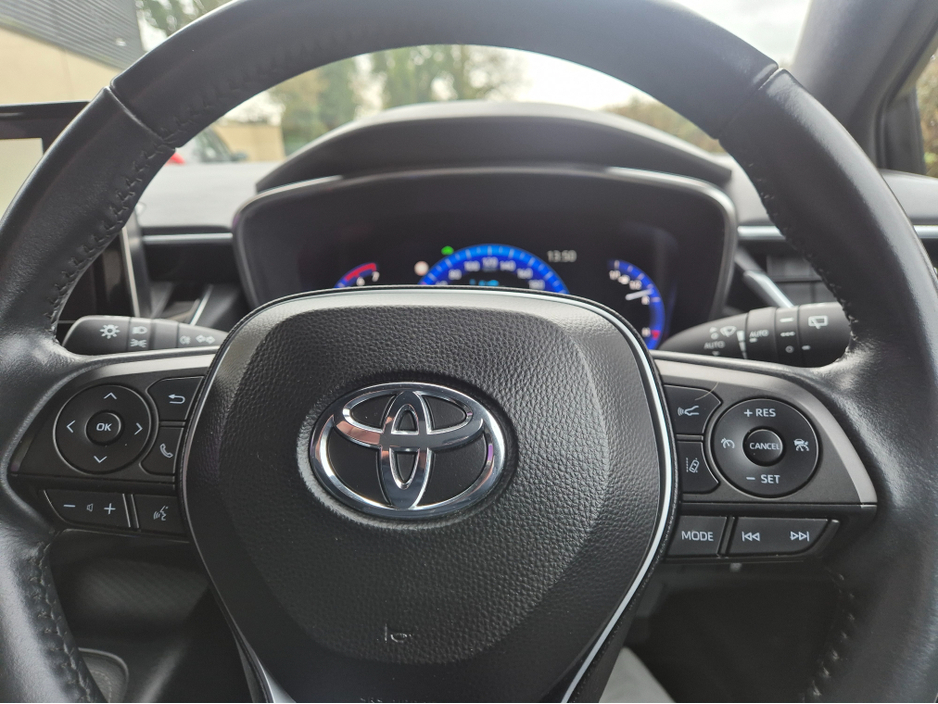 2023 Toyota Corolla LUNA SPORT HB 4DR AUTO €25,950