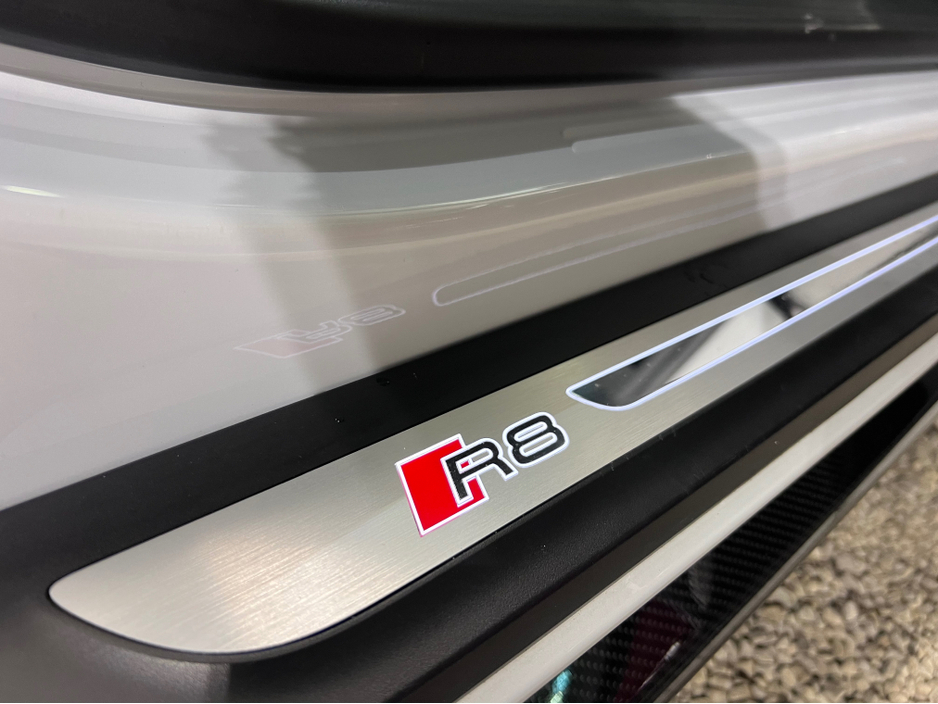 2022 Audi R8 R8 V10 Performance Carbon Edition €1