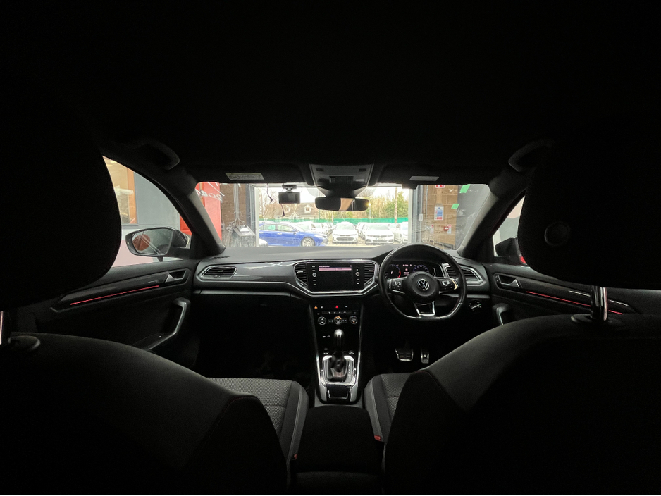 2021 Volkswagen T-Roc - image 15