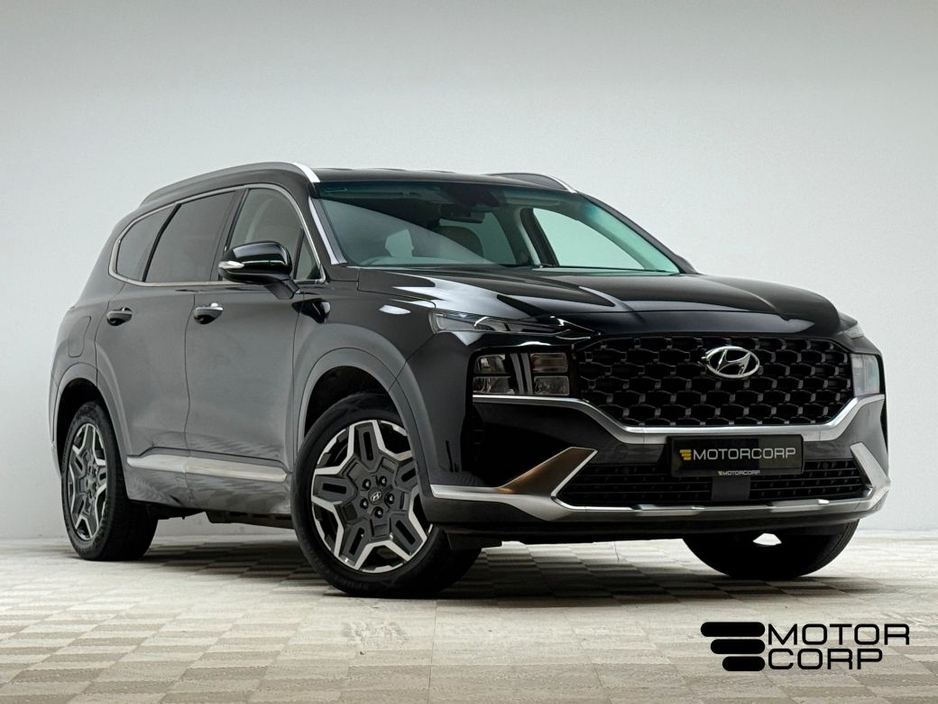 2022 Hyundai Santa Fe 1.6 PHEV *7 SEATER* €39,990