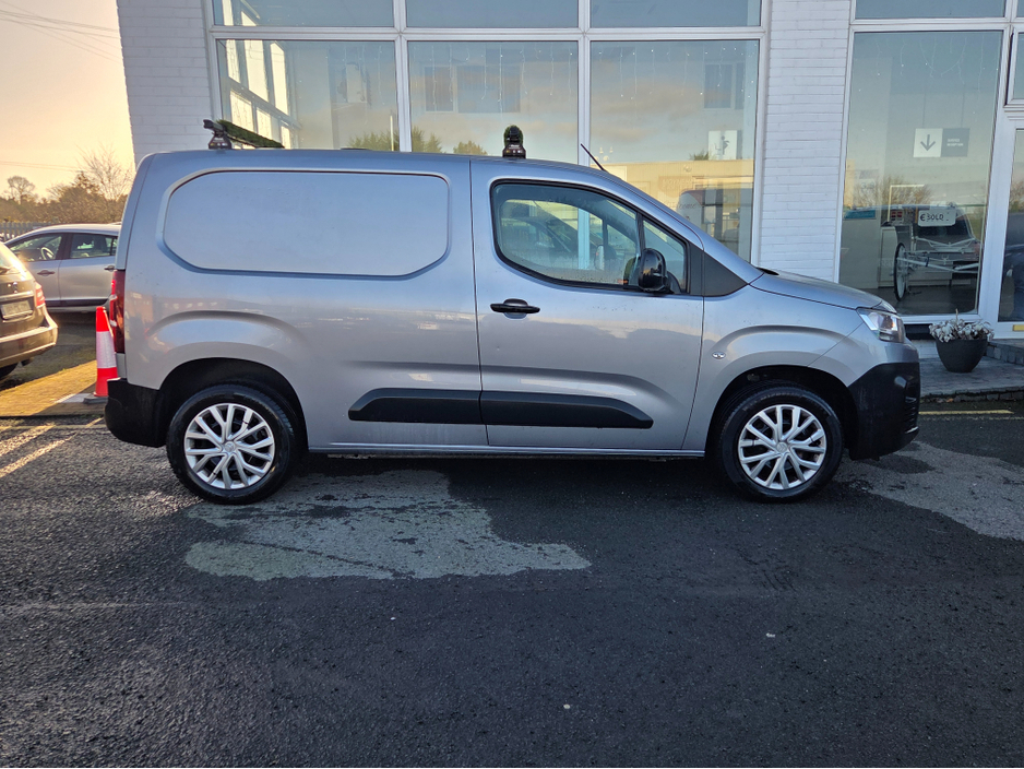 2022 Citroen Berlingo 1000 EPRISE PRO ENTERPRISE M BLUEHDI €14,990