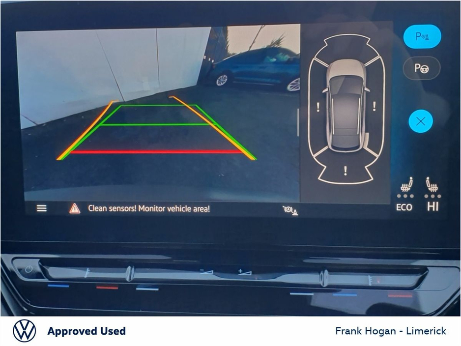 2023 Volkswagen ID.4 - image 10