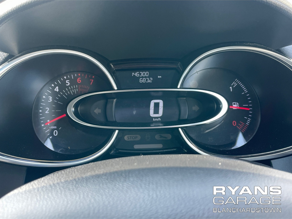 2019 Renault Clio - image 17