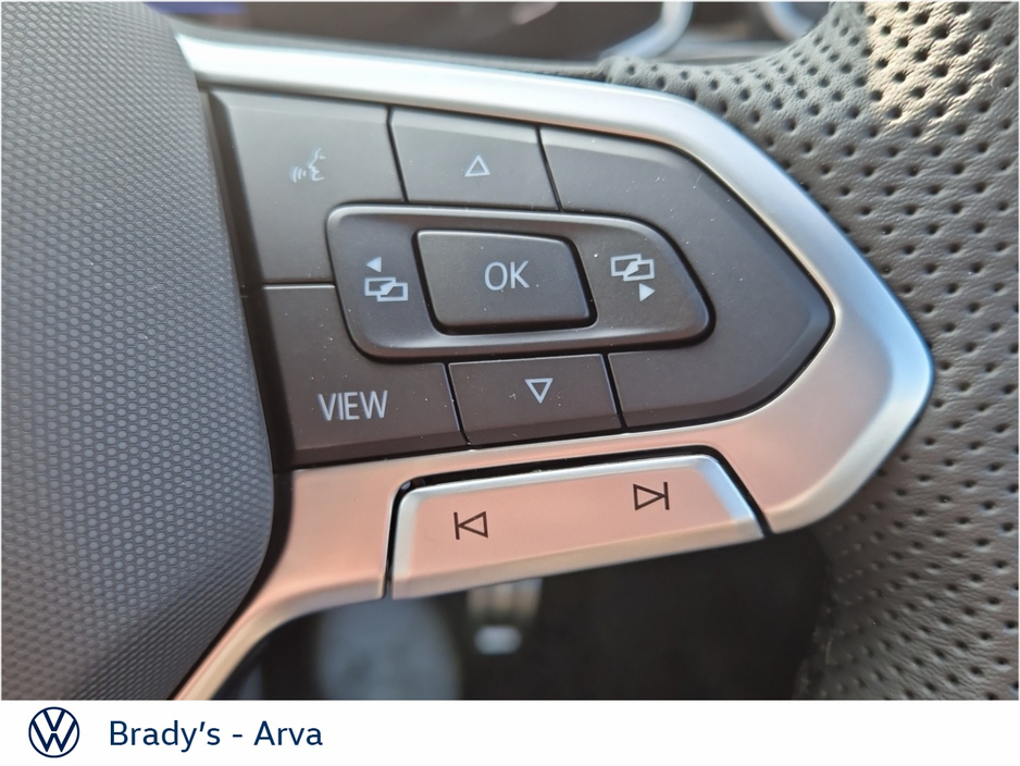 2025 Volkswagen T-Roc - image 21