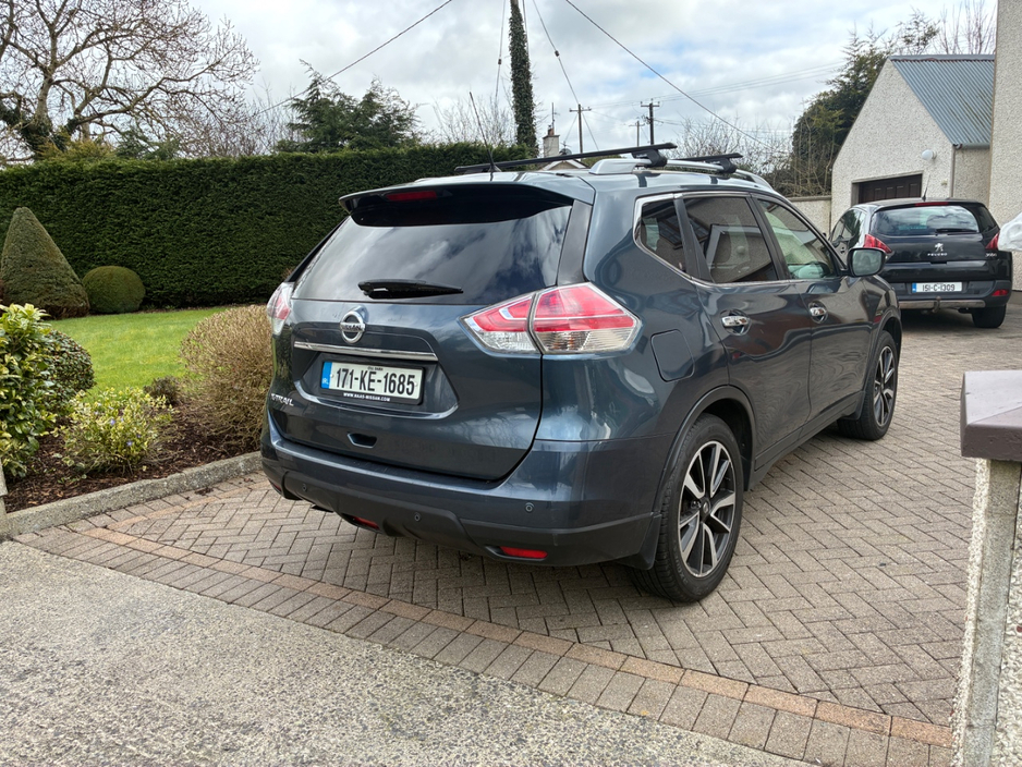 2017 Nissan X-Trail - image 5