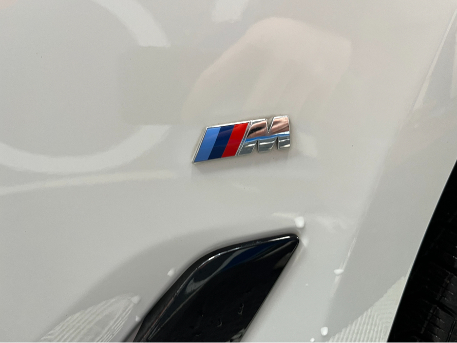 2018 BMW 5 Series - image 7