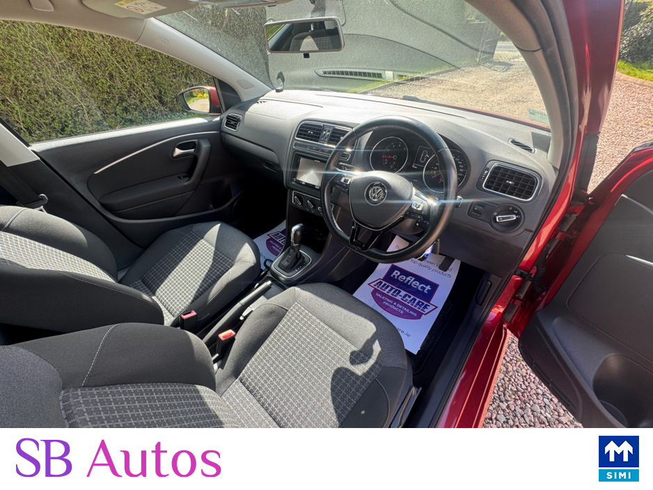 2015 Volkswagen Polo - image 12