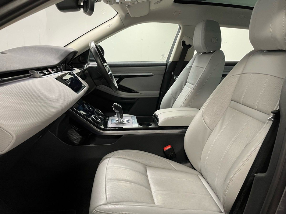 2021 Land Rover Range Rover Evoque - image 21