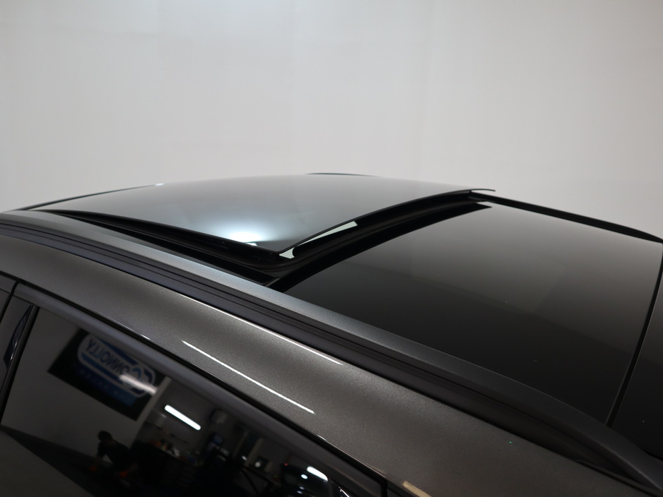 2022 Ford Kuga - image 12