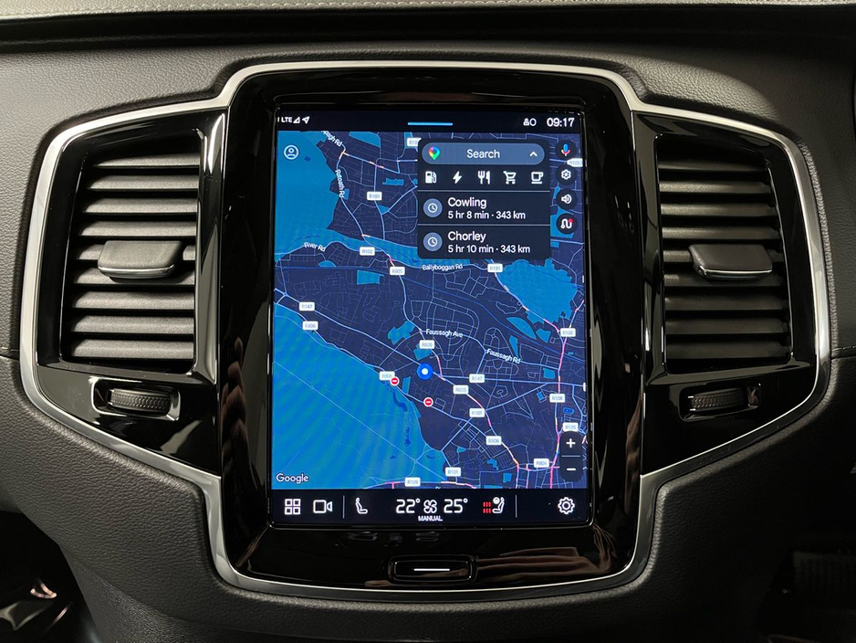 2023 Volvo XC90 - image 15