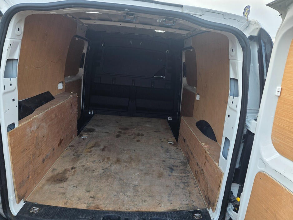 2021 Volkswagen Caddy  €15,950