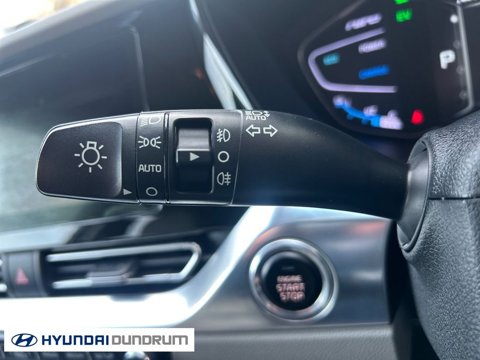 2020 Kia Niro - image 19