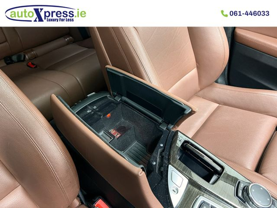 2016 BMW 5 Series - image 35