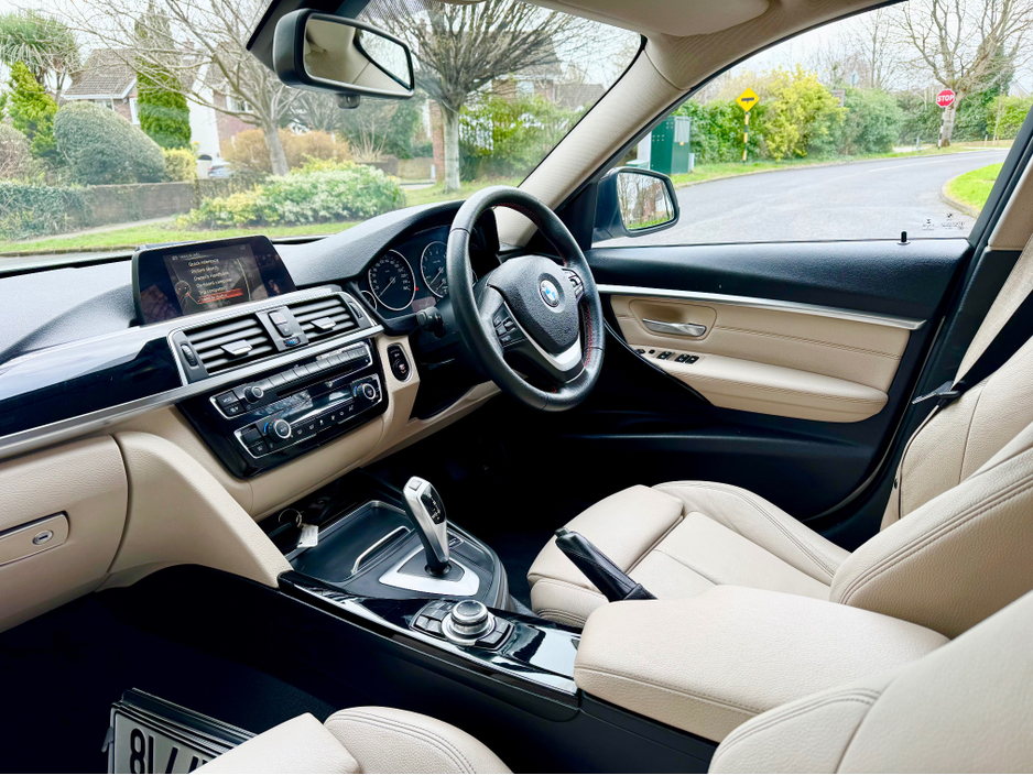 2016 BMW 3 Series - image 19