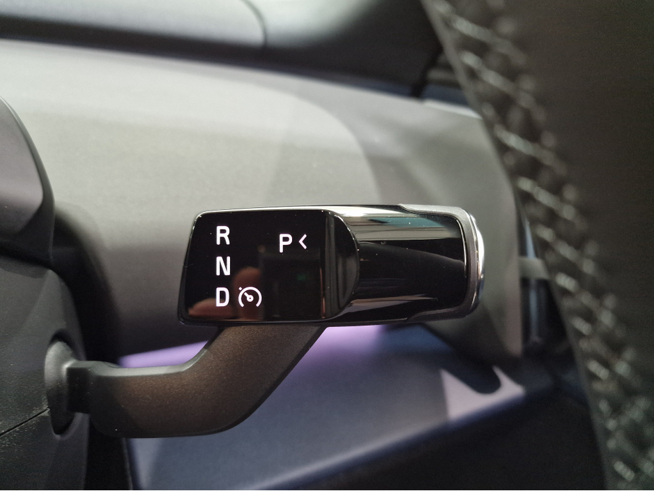 2024 Volvo EX30 - image 33