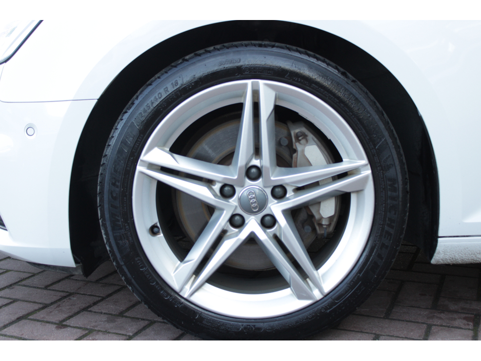 2020 Audi A4 - image 24