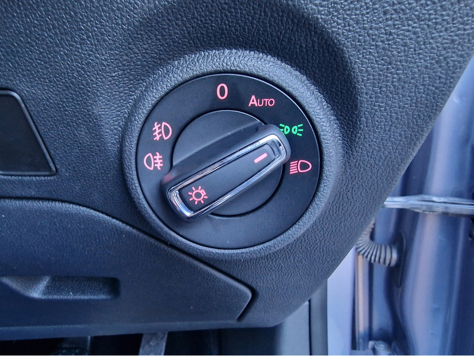 2016 SEAT Leon 2.0 TDI FR TECHNOLOGY-LOW MILES €13,950