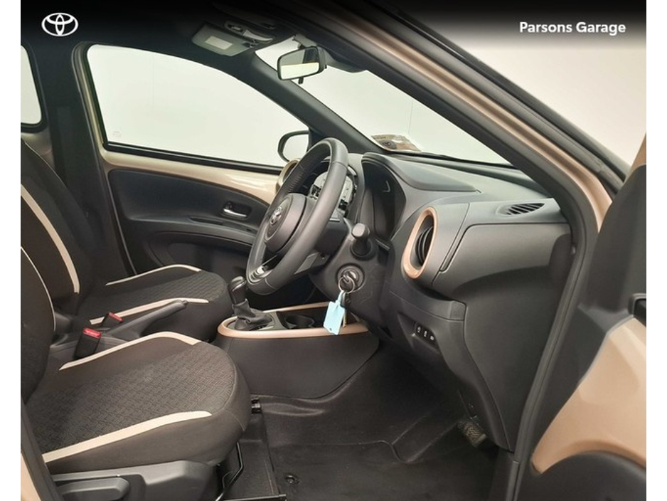 2023 Toyota Aygo X AYGO X 1.0 DESIGN S-CVT €19,995