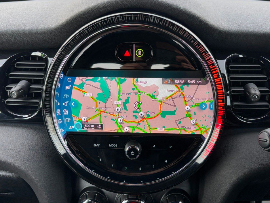 2023 MINI Hatch - image 18