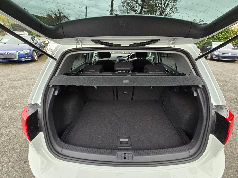 2017 Volkswagen Golf 1.4 HIGHLINE EDITION ALCANTARA SEATS REVERSING CAMERA - SIMI DEALER - LOW ROAD TAX BAND €16,750