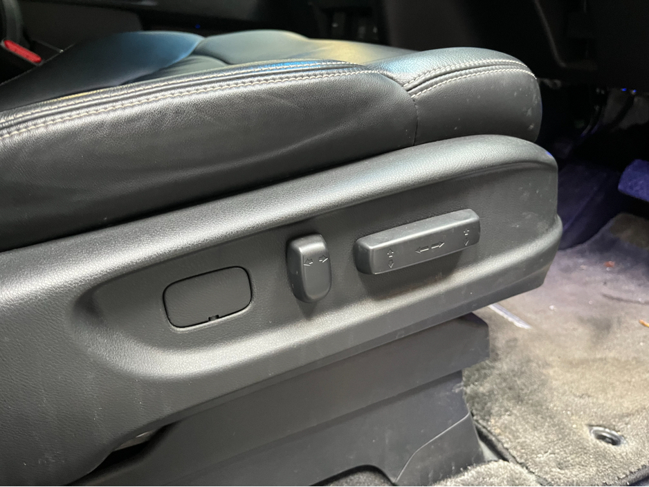 2017 Honda Odyssey - image 11