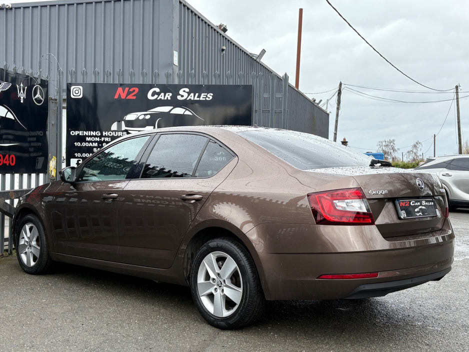2018 Skoda Octavia - image 6
