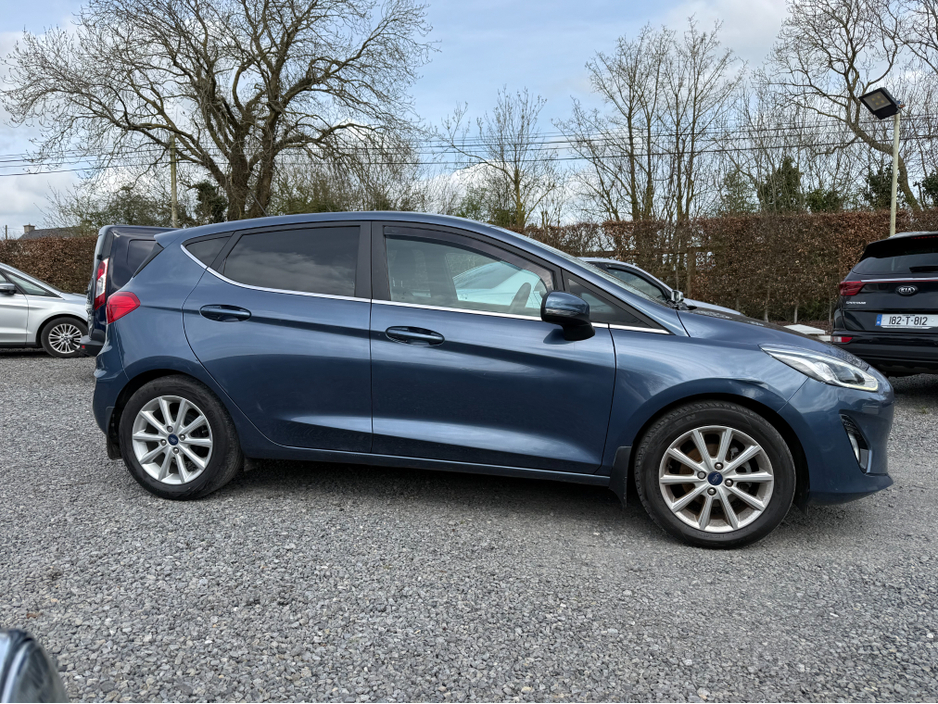 2021 Ford Fiesta - image 5